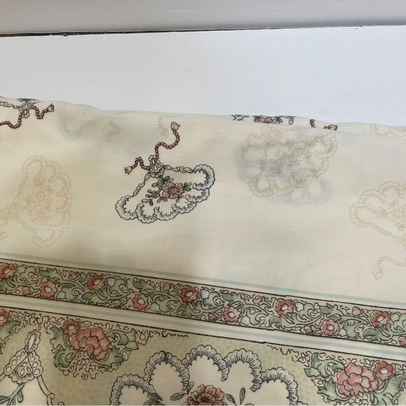 VINTAGE LOUIS NICHOLE FLAT SHEET AND 3 PILLOWCASES - Picture 8 of 11